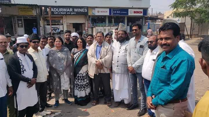 मनुस्मृति ने अधिकार वंचित रखा

आज फिर EVM से हमें अधिकार वंचित किया जा रहा है

#EVM_हटाओ_लोकतंत्र_बचाओ