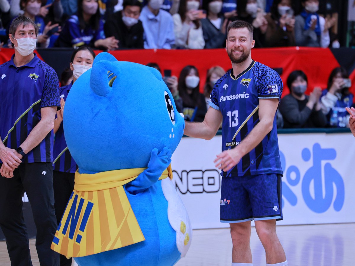 つま。 tweet media