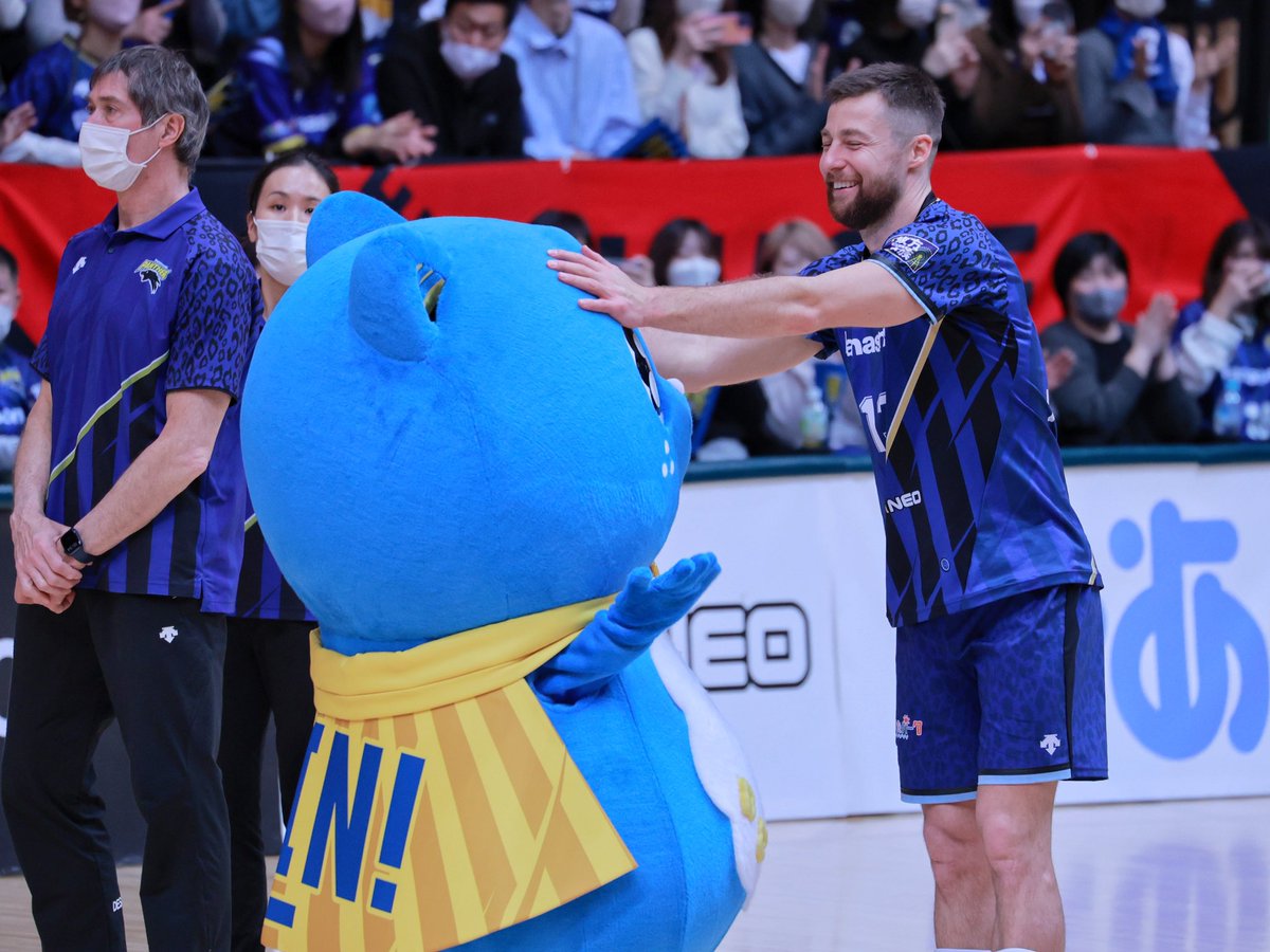 つま。 tweet media