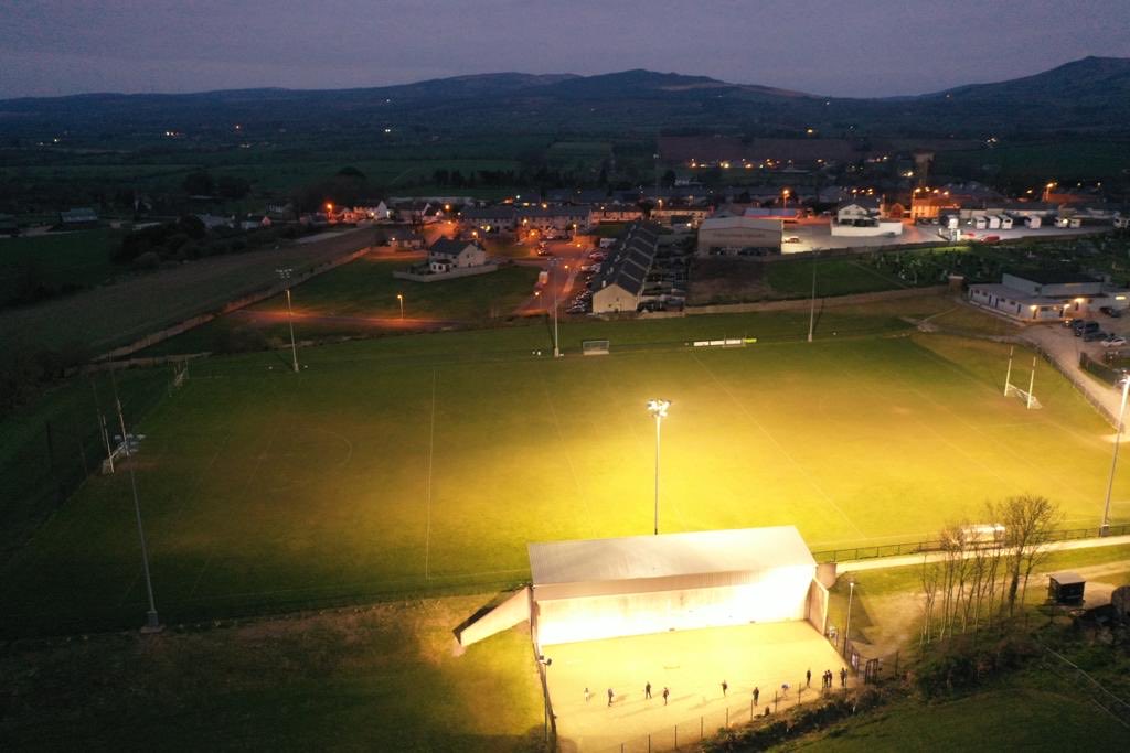 KdyGAA's tweet photo. Hurleys at dawn in Kildorrery https://t.co/AGDhjIyYTy