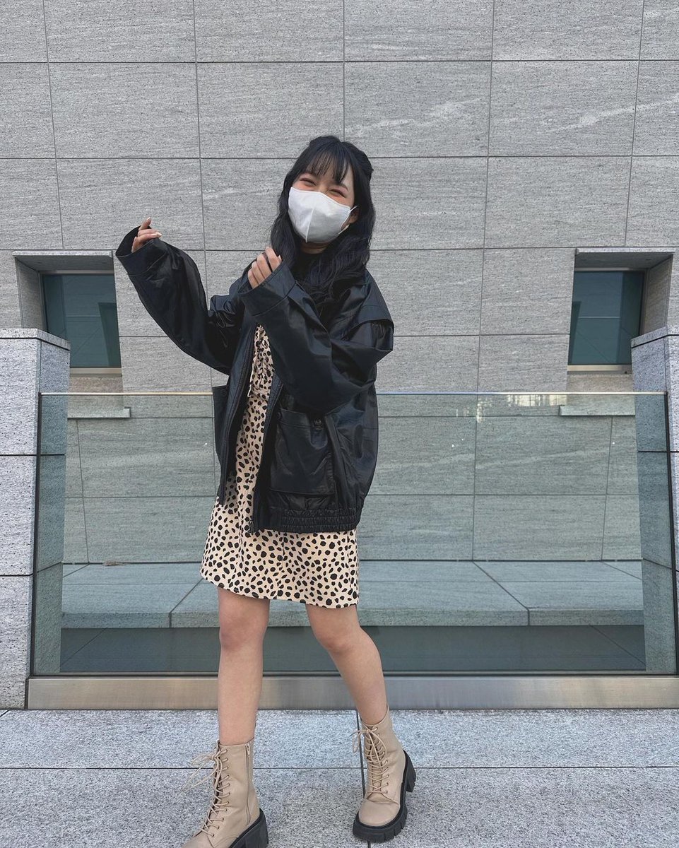 TokisenInsta's tweet photo. https://t.co/ShRkY3QH9T
吉川ひよりのインスタが更新されました。(自動投稿)
#超ときめき宣伝部
✿✿✿✿✿✿
𝗺𝗲🧏♀️ ⸜♥⸝
日曜日の私っ💭
そろそろ春服ゲットしなきゃだね❔❕
#piy...
2023/03/02 21:33 https://t.co/sXffhzApe6