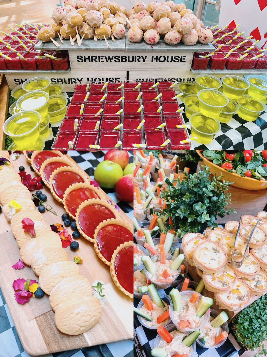 World🌎Book Day 📚at <a href="/shrewsburyhouse/">Shrewsbury House Prep School</a> with Mad Hatter 🎩theme party🎈 🫖
Well done, Jamie👨‍🍳Stuart and the team 👩‍🍳🧑‍🍳👨‍🍳 @Thomas_Franks_