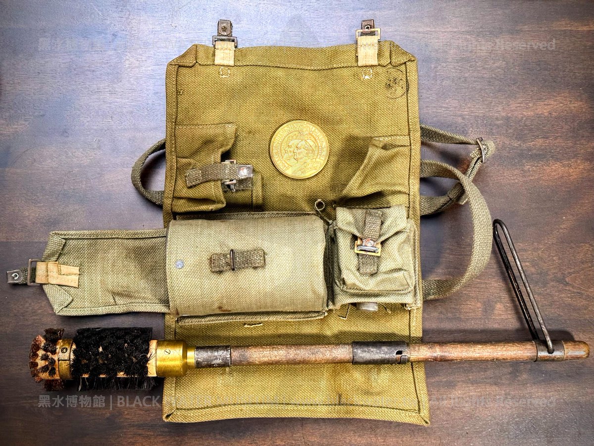 Black_Water_M's tweet photo. #民國34年,#英國 #陸軍 兩英吋 #迫擊砲 清潔組(1945 #British #ARMY 2-Inch #Motar Cleaning Kit)《Black Water Museum Collections | #黑水博物館館藏》
👁🗨➡ https://t.co/z1yo0djG1g https://t.co/EhtAcq8sEb
