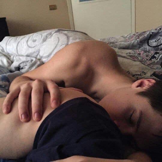 ต้องการเเค่ใครสักคนอะ ~_~