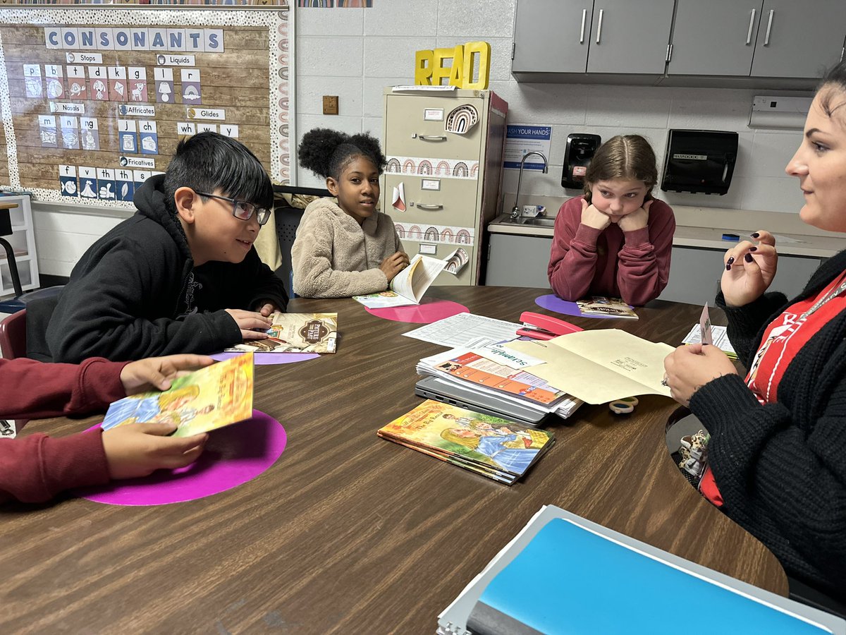Megan Bush (@megansbush) on Twitter photo Differentiation in action at <a href="/redcliffebears/">Redcliffe Elementary</a> using <a href="/pvalleybooks/">Pioneer Valley Books</a> Literacy Footprints! <a href="/JanRichardson/">Jan Richardson</a> #cstatwork #differentiation #cstatwork <a href="/ACPSDCST/">ACPSD-CST</a> <a href="/AikenPublicSch/">AikenCoPublicSchools</a> Differentiation in action at <a href="/redcliffebears/">Redcliffe Elementary</a> using <a href="/pvalleybooks/">Pioneer Valley Books</a> Literacy Footprints! <a href="/JanRichardson/">Jan Richardson</a> #cstatwork #differentiation #cstatwork <a href="/ACPSDCST/">ACPSD-CST</a> <a href="/AikenPublicSch/">AikenCoPublicSchools</a>