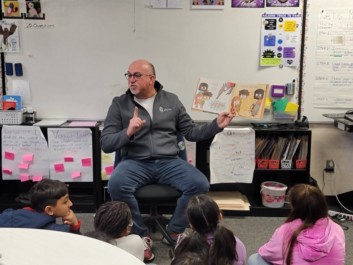 SweetScholars's tweet photo. Thank you, @ValVerdeSupt, for reading to my #SweetScholars today! They loved hearing about the important work you do for our community... and learning how to defeat those 'Automatic Negative Thoughts' we all deal with. You are awesome! #ThatsTrue #100PercentTrue @FalconsAvalon https://t.co/w6fuUdvY3d