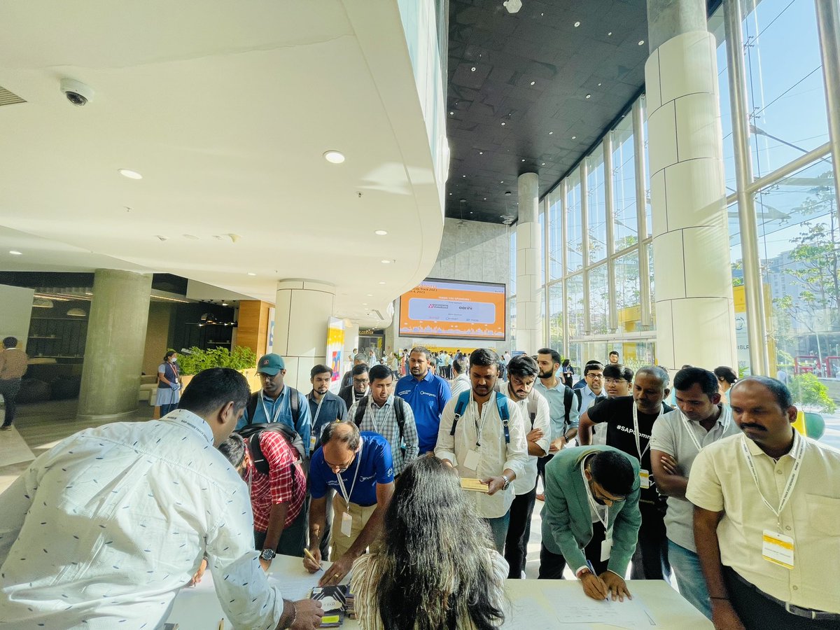 shivamalluvilas's tweet image. The Biggest SAP community event has already begun!  #sitBLR #sapcommunity #sapinsidetrack #sap