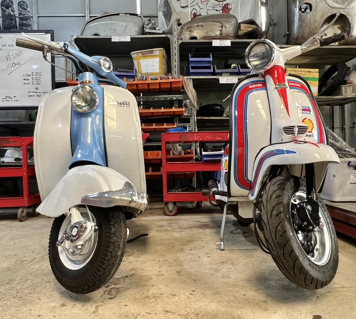 SSCvietnam's tweet photo. 1957 and 1967 , two Italian Milano classics #SSR265 #LamLd3 #Lambretta #Innocenti #MadeinItaly #LiSpecial https://t.co/sBRvQJ2Jyb