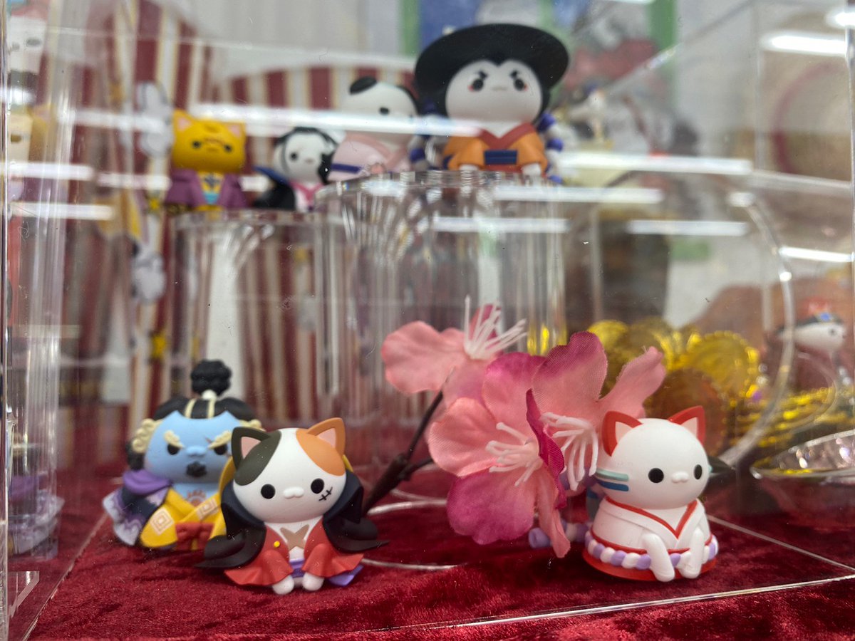 megahouse_tori's tweet photo. 【#だけすとあ】
#MEGACA PROJECT
ニャンピースニャーン!
「ルフィとワノ国編でござる!」
展示中メガ✨
ヤマトたちが猫になっちゃった⁉️
ニャンピース第3弾予約受付中✨
https://t.co/FmlnQdgUsk
平日15:00~/土日祝11:00~開催中✨
続報は当アカで!!
#onepiece #ワンピース https://t.co/ItIyNLKDXY