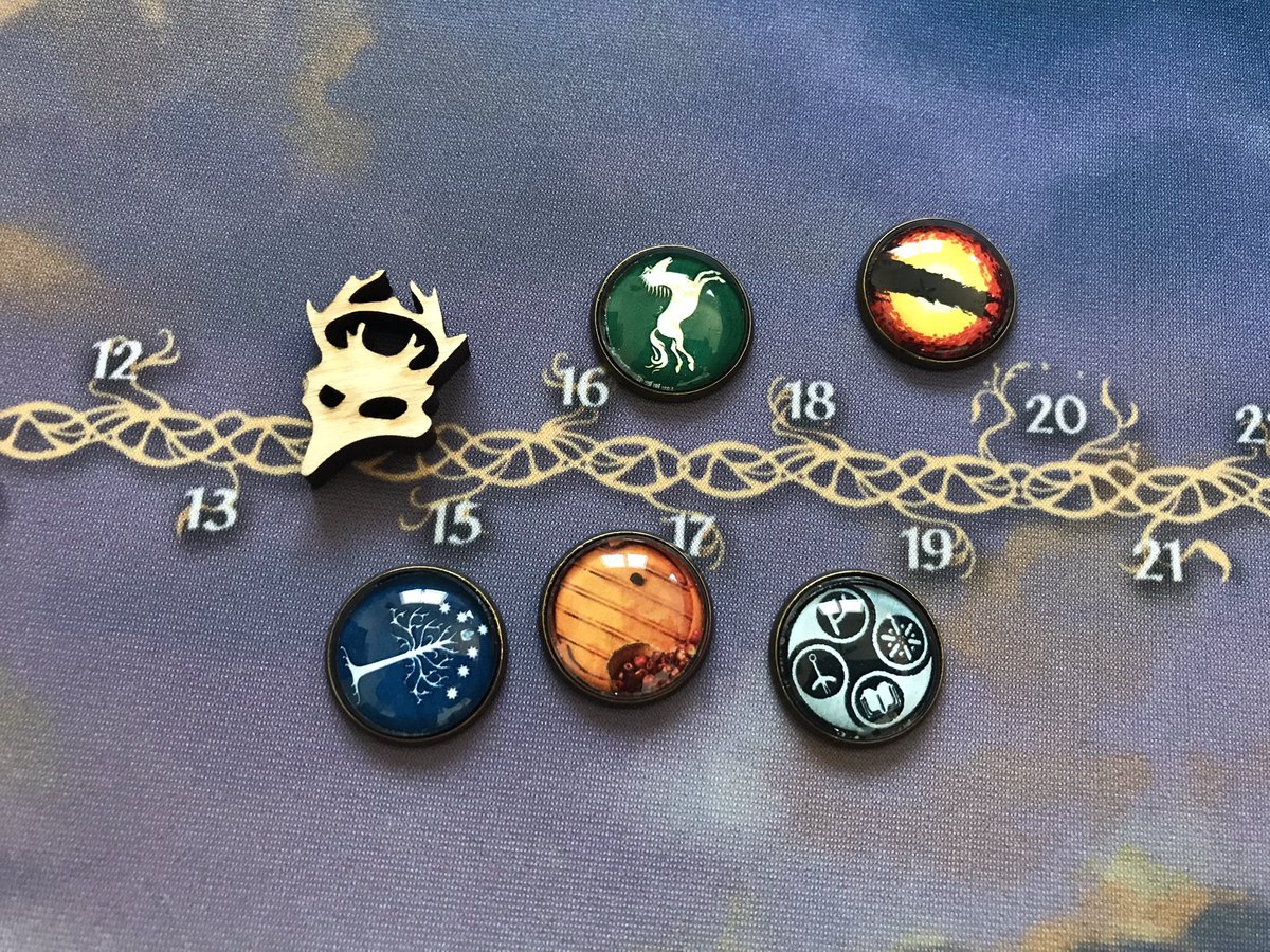 Cardboardoftherings tweet media