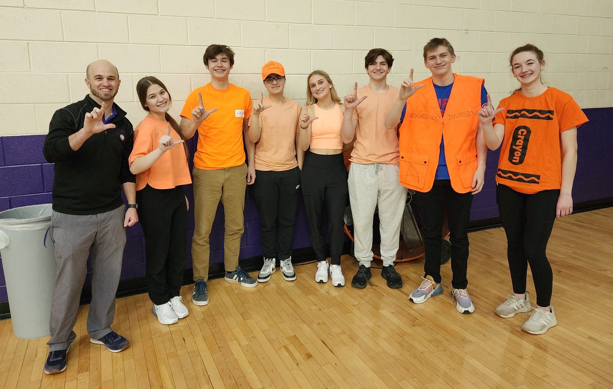Libby Shogren (@gowhs_lshogren) on Twitter photo 