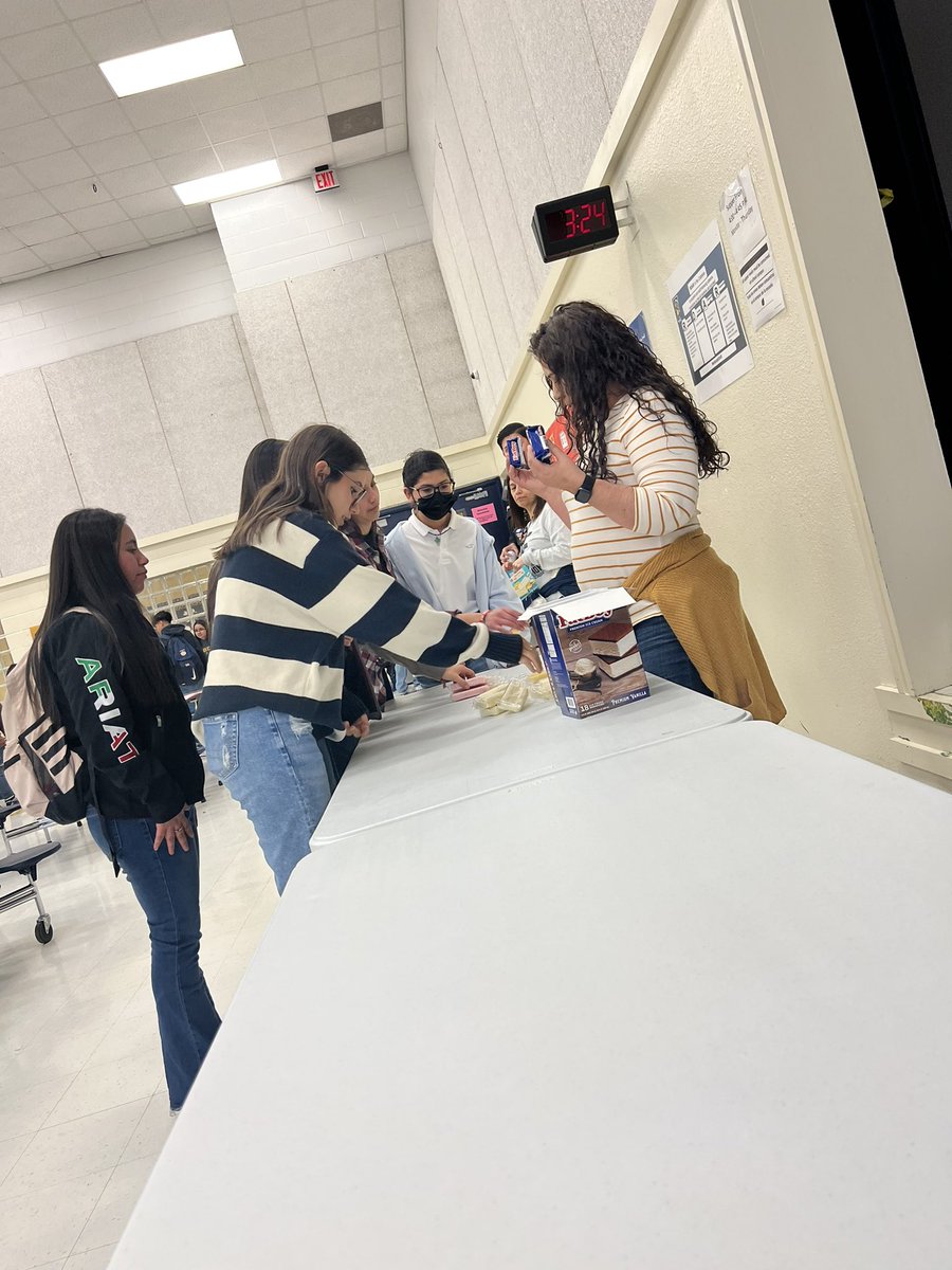 CoachP_01's tweet photo. Rewarding our FMS students with a Spring PBIS Ice Cream Social! ๐ฆ Well deserved Wildcats! #ROAR #FabensMiddle @Monlyons21 @FabensISD @DianaMo72080370 https://t.co/ZKGpJWdsRS