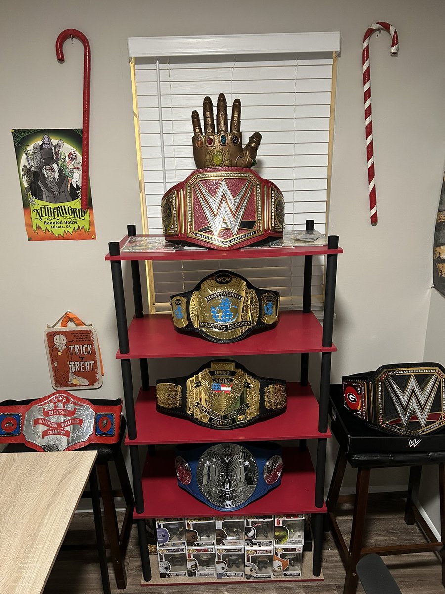 AK_TheGreat's tweet photo. Yep, I’m slick a geek..love my in home office. #geeksofcolor #greeklife #villain #champion #Thanos #funkos #NUPE https://t.co/SmmsCo3oGO