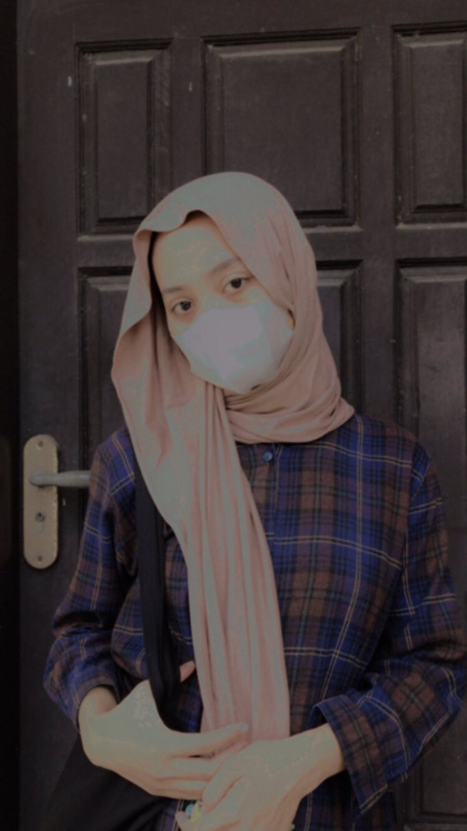 Siapa ini siapaaa seperti bukan akuuu terus siapaa