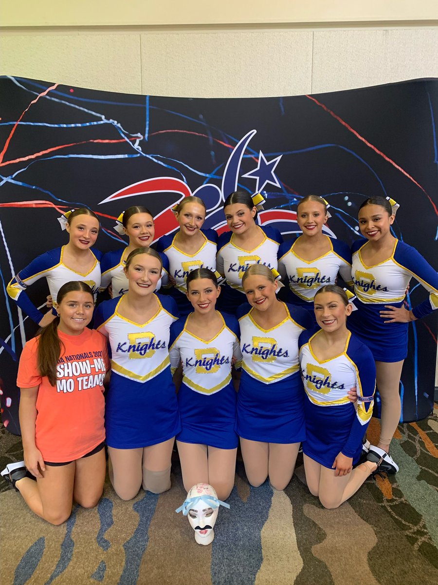 Starry Knights tweet media