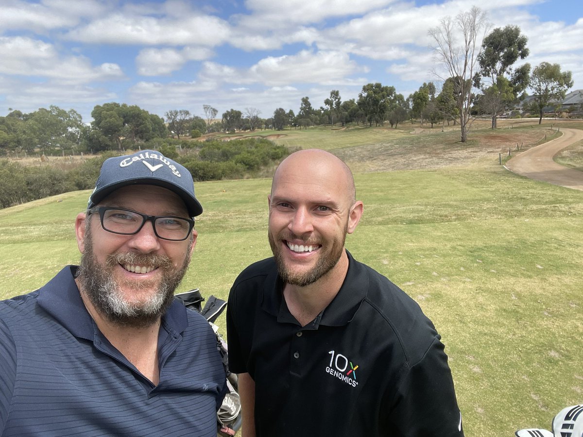 sjturn's tweet image. Great to catch up with @gmcderm to play some golf, have a talk about all things @10xGenomics and reflect on how much @methylnick would have enjoyed it #notonlyabioinformatician #notjustanimmunologist