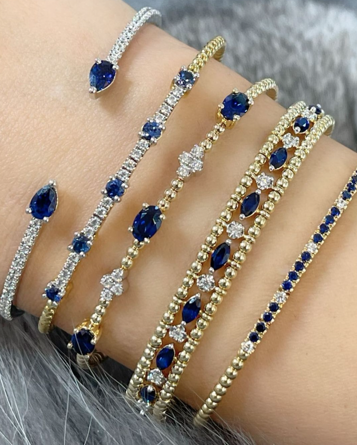 A bracelet stack for those sapphire lovers 💙 

gabrielny.com/september-birt…

#bracelet #banglebracelet #bangle #braceletstacks #braceletoftheday #braceletlover #braceletaddict #braceletswag #braceletstyle #goldbracelets