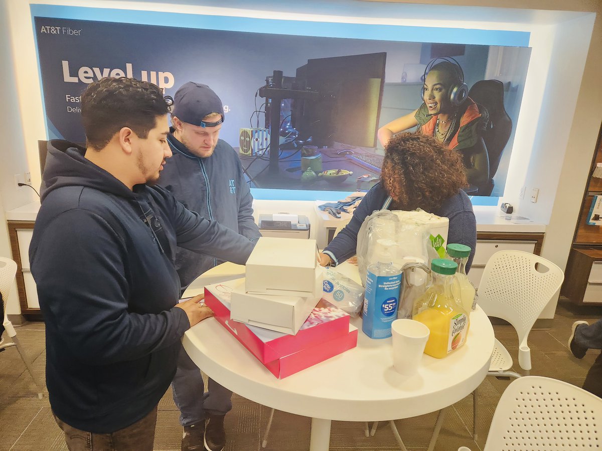 TeamRockwall starting March off right with our Spring Meeting this Morning thank you both Brandon <a href="/Google/">Google</a> and Noah <a href="/Samsung/">Samsung Electronics</a> for joining us today and sharing great info with our team‼️🪨🤝🔥 #NTX #MIR #ATT #Marchmadness <a href="/dbustamante1210/">David Bustamante</a> <a href="/Rainey_5335/">Rainey</a> <a href="/laila_ntx/">Laila Ahmed</a> @NTXCoahTina