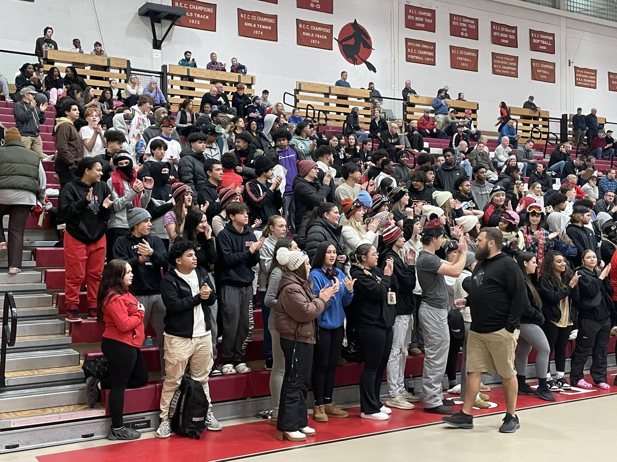 Best venue to watch a game especially when our Witches win and reach the sweet 16! Great energy and tremendous fans. 47-38 Witches over Longmeadow #GoWitch