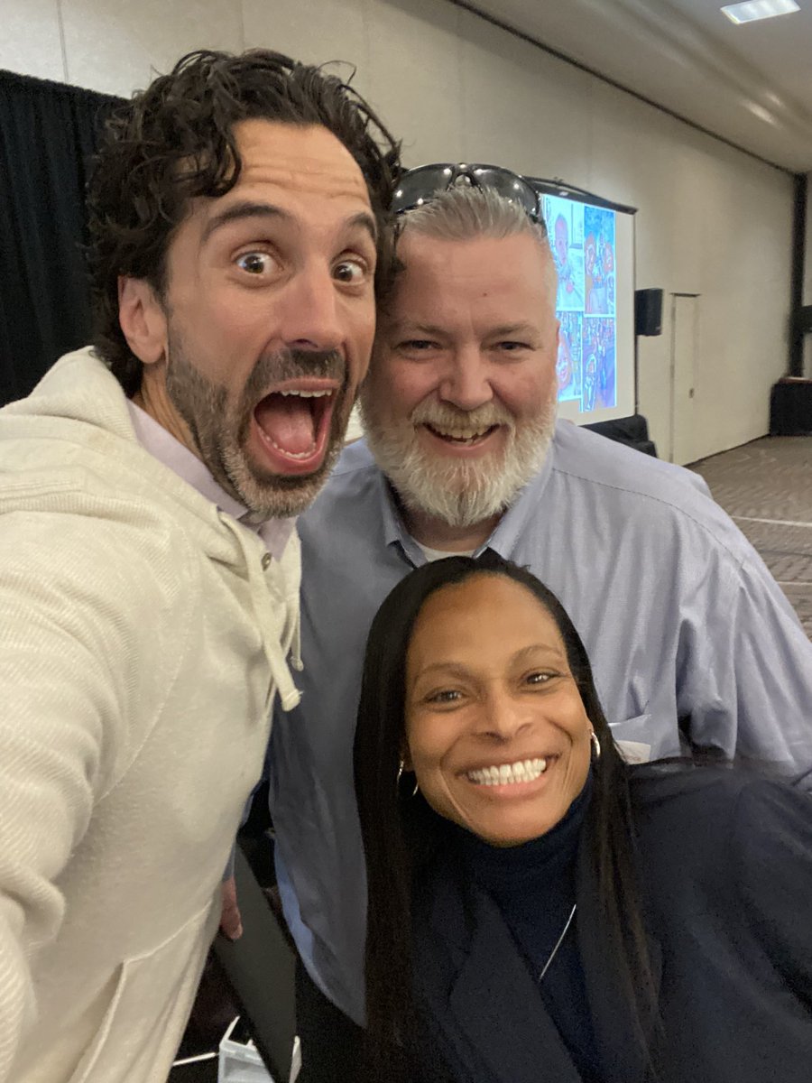 <a href="/gcouros/">George Couros</a> <a href="/DrLOutlaw/">𝒪𝓊𝓉𝓁𝒶𝓌 𝐼𝓃𝓃𝑜𝓋𝒶𝓉𝒾𝑜𝓃</a> @LIASCD Two of my very favorite educators and leaders in life!!!   Lessons from the family restaurant!!! Thank you for an amazing day!!! #SuccessAtCRES✅
#DefineSuccessToday. ✅