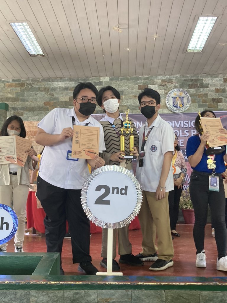 AngLagablab's tweet photo. Tv Broadcasting 📺 

Miyembro: Lorraine Fabregas, Oneil Del Rosario, Venn Magsino, Jorel Naval, Gab Zara

3rd - Overall 🥉 
2nd Best Anchor: Lorraine Fabregas 🥈 
4th Best Anchor: Gab Zara 
3rd - Video Editing 🥉 
2nd - Script Writing 🥈 https://t.co/WuJDJukXiY