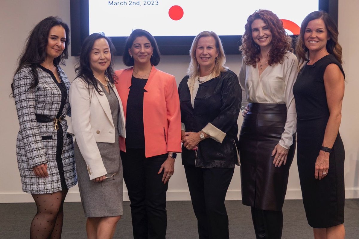 JenDavidsonJD's tweet photo. The Innaugural Mississauga Cybersecurity Forum was a memorable event! Flawlessly executed by Nissreen Chams of Stratejm, opening remarks by Mayor Bonnie Crombie, panelled with Erin Smirle, Kelley Irwin, Priya Sirwani &amp; Julia Zhu.
#cyberlaw #techlawyer  #womenleaders #womenintech https://t.co/Y68AumoPwF