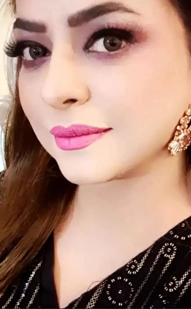 MadihaShahJeeO1's tweet photo. Love life, live with smile, laugh, be HAPPY.💝💖💯
Happy weekend. 😊
Stay strong 💪Stay healthy
Stay safe with sound health , with joy nd cherish Relaxed weekend.💖
#SaturdayMorning #SaturdayVibes #weekend #PeaceForAll #wisdom #kindness #Relaxedweekend #happinessforall 💝💖 https://t.co/YLYMSxXBHq