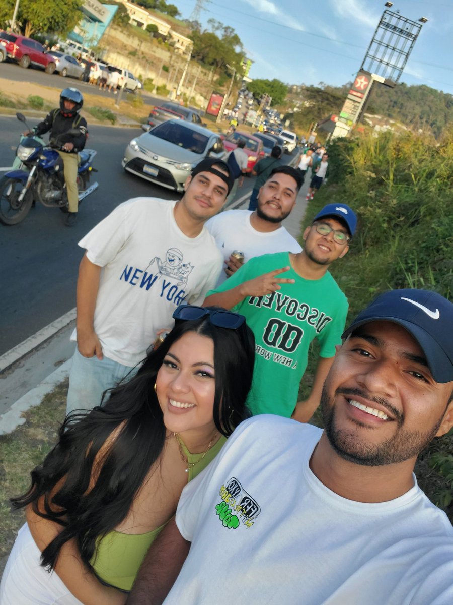 _ramoos11's tweet photo. Por acá también🙂 https://t.co/ZIvTkHa15f