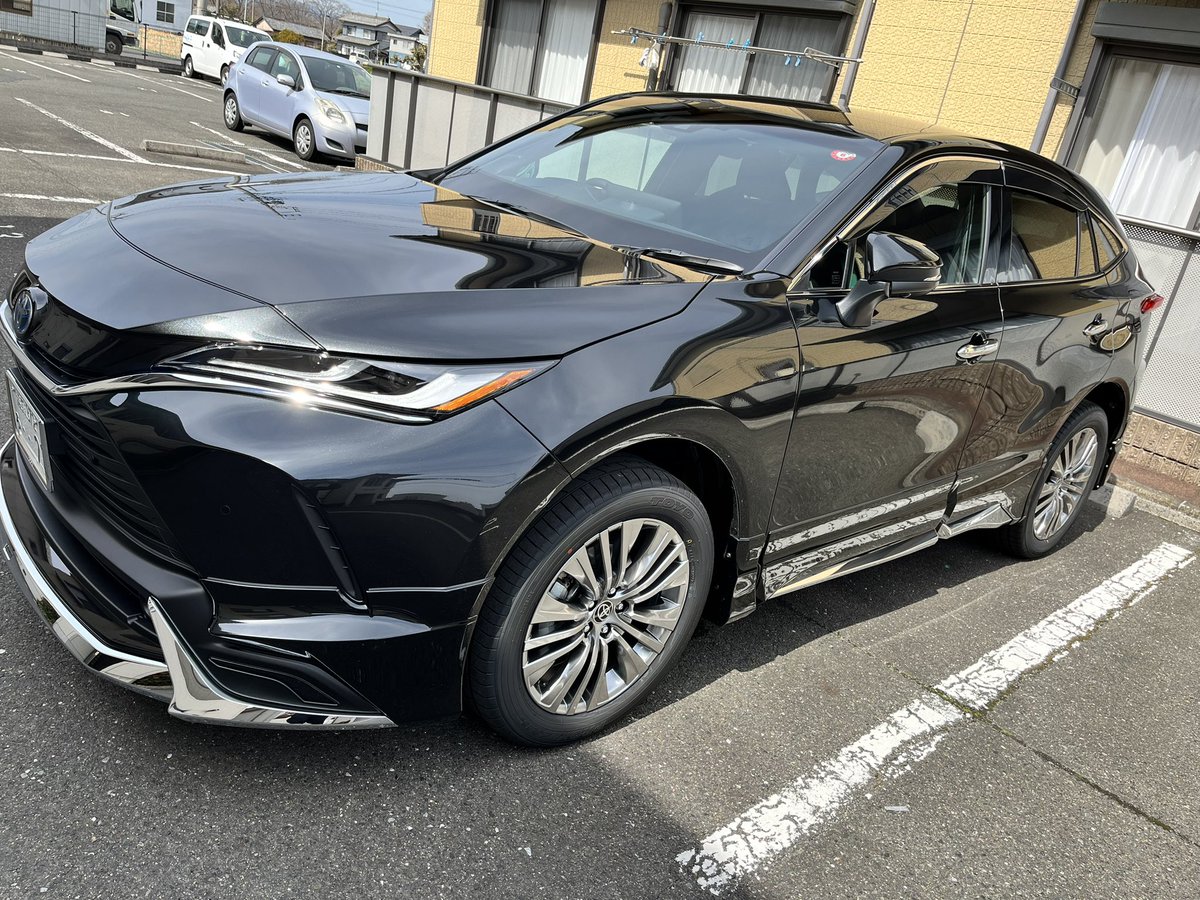 daiharri's tweet photo. 納車されました！乗り心地最高です。
とりあえず今日はアイテム取付やお祓いなどすることいっぱい。でもこれが最高に楽しい。
来週土曜はEXキーパー施工になるのでまたそれも楽しみ！
とりあえず適当に撮った写真載せます笑
一日でも早く納車待ちのみなさんに届きますように。 https://t.co/wlDUfkWgCh