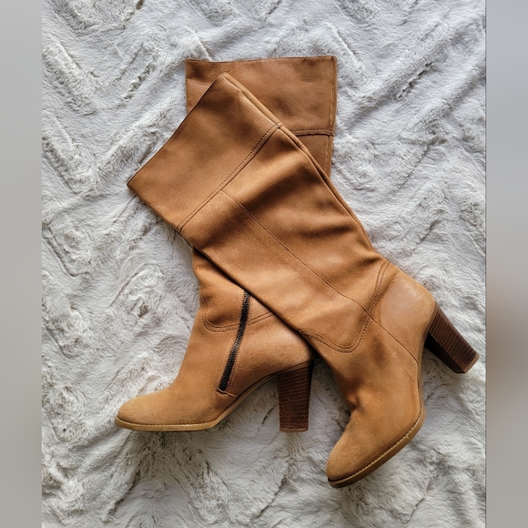 mariahigdon7's tweet photo. So good I had to share! Check out all the items I'm loving on @Poshmarkapp #poshmark #fashion #style #shopmycloset #jcrew #sony: https://t.co/nmgpoZBrVn https://t.co/HZb8ACQs9F