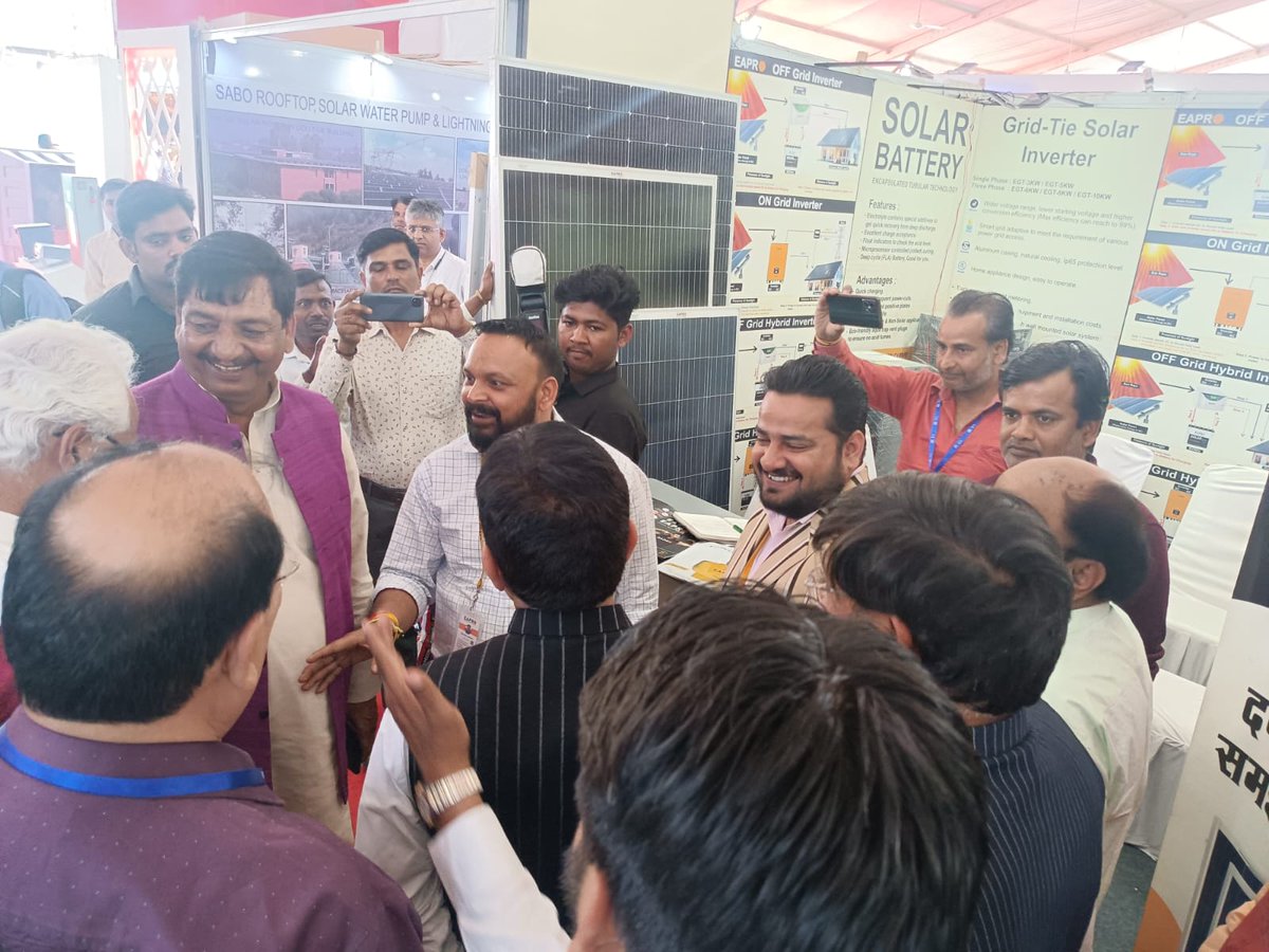 EaproGlobal's tweet image. India Solar &amp;amp; E-vehicle expo, #Lucknow , EAPRO Global Ltd. stall- D-26 presented by our Marketing head Dr Sanyam Tyagi &amp;amp; Zonal Sales Manager Mr Shailesh Dwivedi.
#sales #solarcompany #lucknow #solarpower #solarindustry #solarenergy #exhibitionstanddesign #exhibitionopening