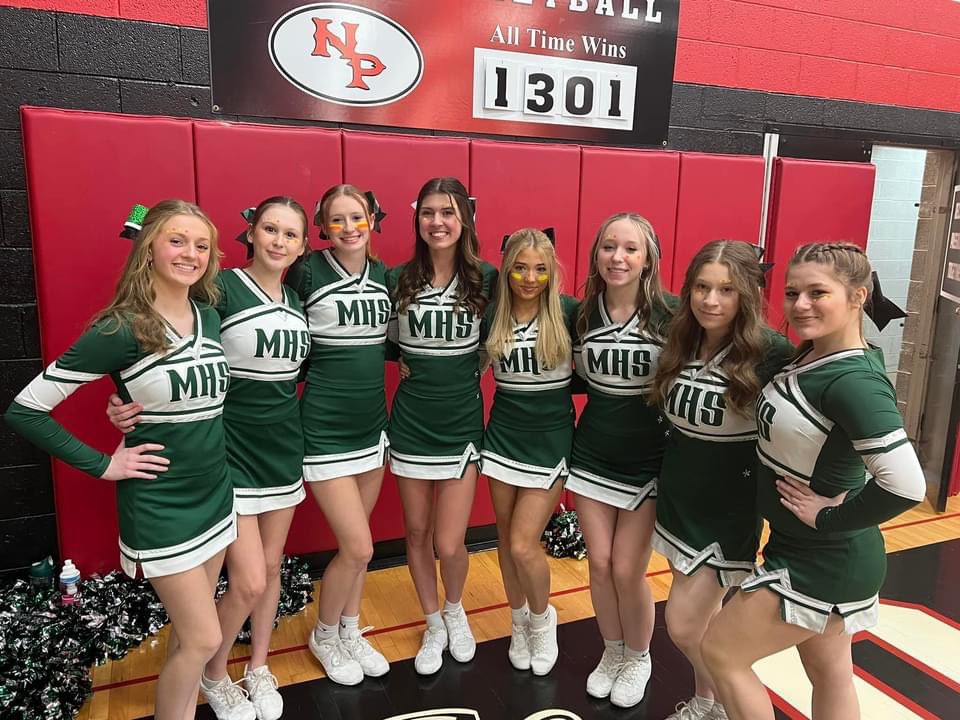MrScott_Minerva's tweet photo. FINAL: Garaway 65, Malvern 61 
🏀 The Hornets Finish a Magical Season with a 24-2 record while capturing IVC and Sectional Championships!

⭐️ Thank You Seniors!
⭐️ Thank you to our community, cheer team and student section for such great support! 

👏 We are Proud of you All! https://t.co/7ExZUxhDjS