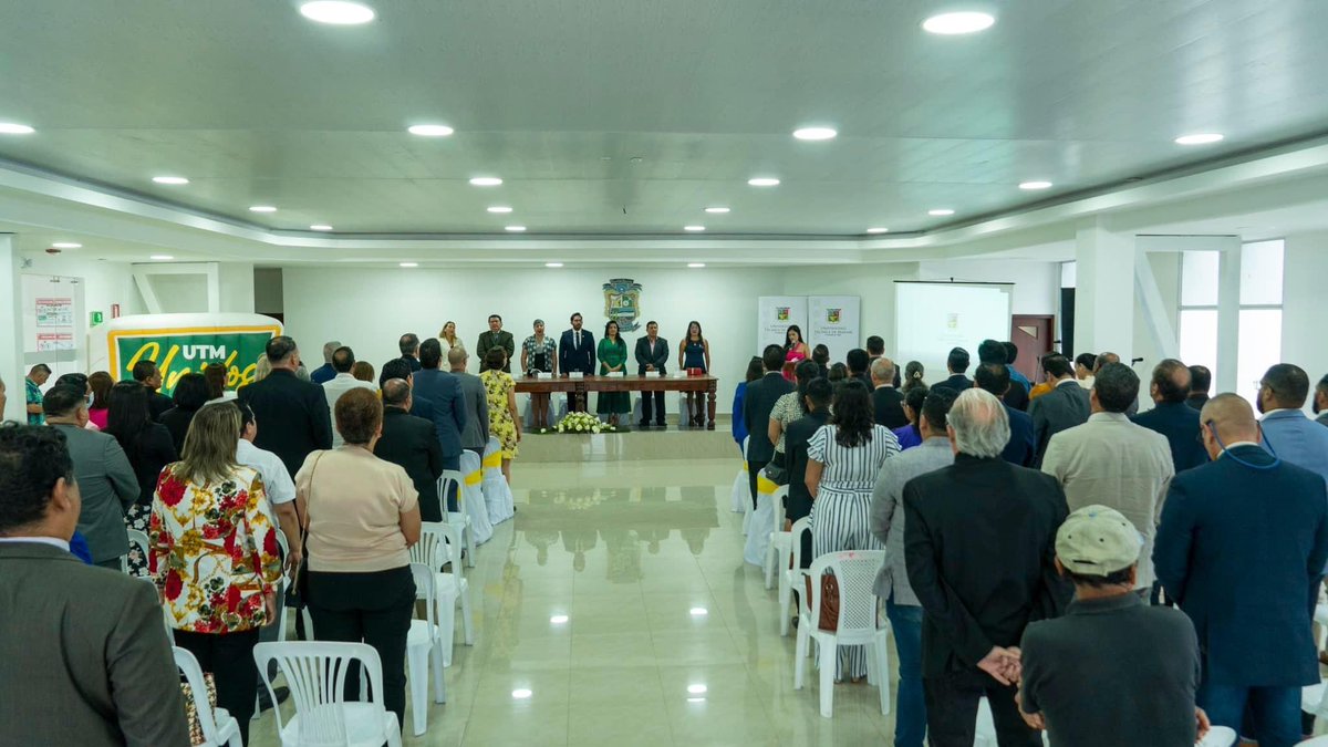 santiagoquirof's tweet photo. Estamos fortaleciendo procesos sustantivos de nuestra @UTMManabi.

La creación de la Facultad de Acuicultura y Ciencias del Mar en el cantón Sucre, responde a la necesidad  de presentar a la zona norte de Manabí oportunidades para su formación profesional. 

#UTMUnidos https://t.co/0jlwc9vRTc