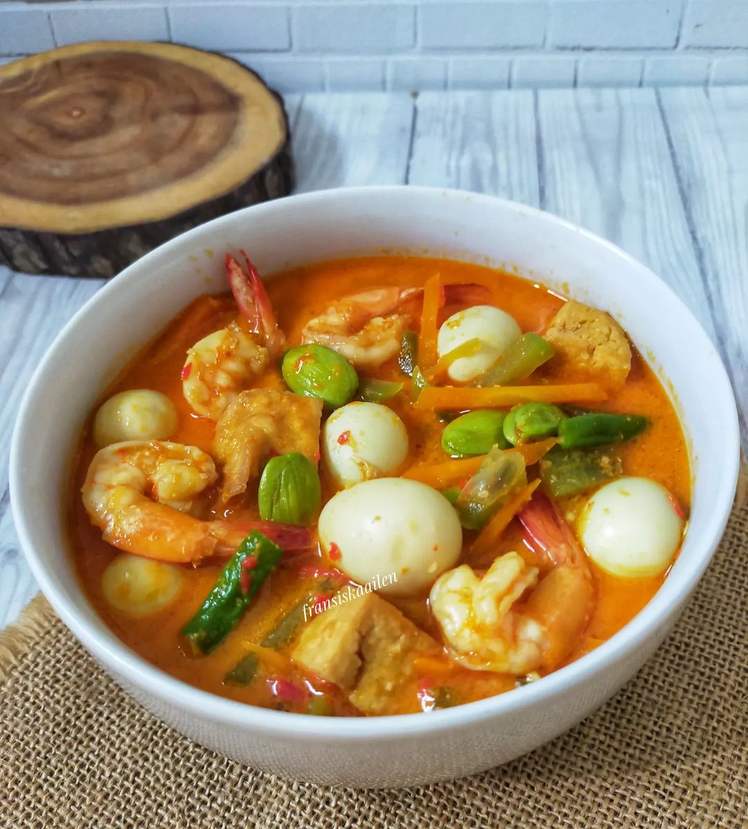 resepmamikucom's tweet image. Sayur Lodeh⁣⁣ Campur 😻 
Dari : fransiskaailen
 
Resep bisa dilihat di : resepmamiku.com/sayur-lodeh%e2…

Yuk, kunjungi ResepMamiku.com untuk pilihan resep lebih banyak lagi 

 #sayurlodeh%e2%81%a3%e2%81%a3campur #masakan