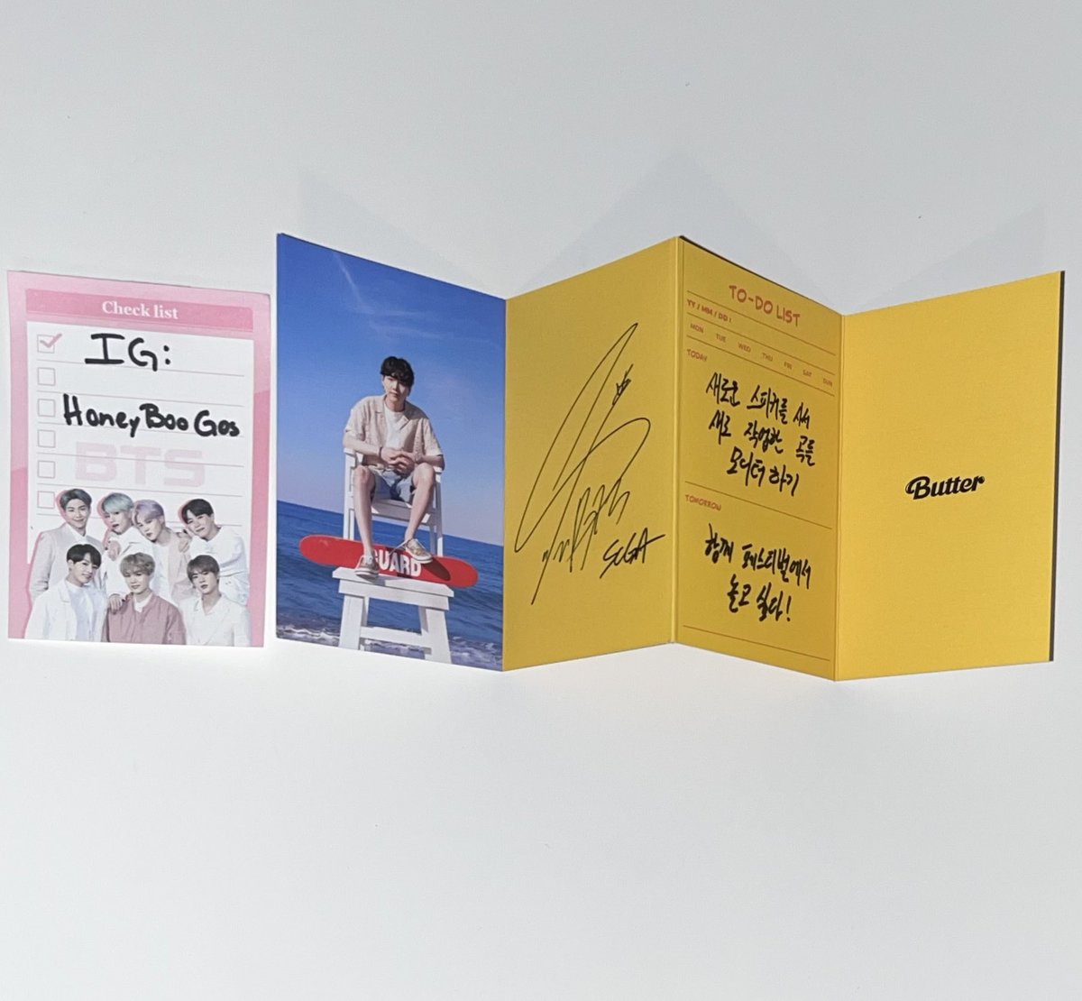 HoneyBooGOs's tweet image. ✨WTS✨

BTS: BUTTER folded message card
✅

$5 + shipping

Shipping:
$2 stamp / $3.50 tracking 

#wts #btspcs #kpopsale #kpop #BTSbutter #HoneyBooGos #army #bts #sugabts #wtssugapc #wtssuga