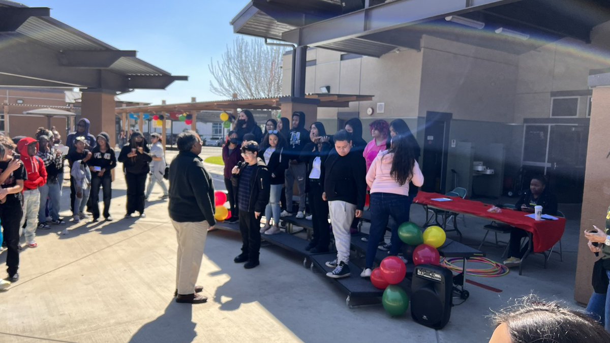 rms_tigers's tweet photo. Our very own RMS BSU Club brought the house down with their house party event today. What a way to close Black History Month. #rialtomiddleschool #integrityanddetermination https://t.co/6mNLiSWmeK
