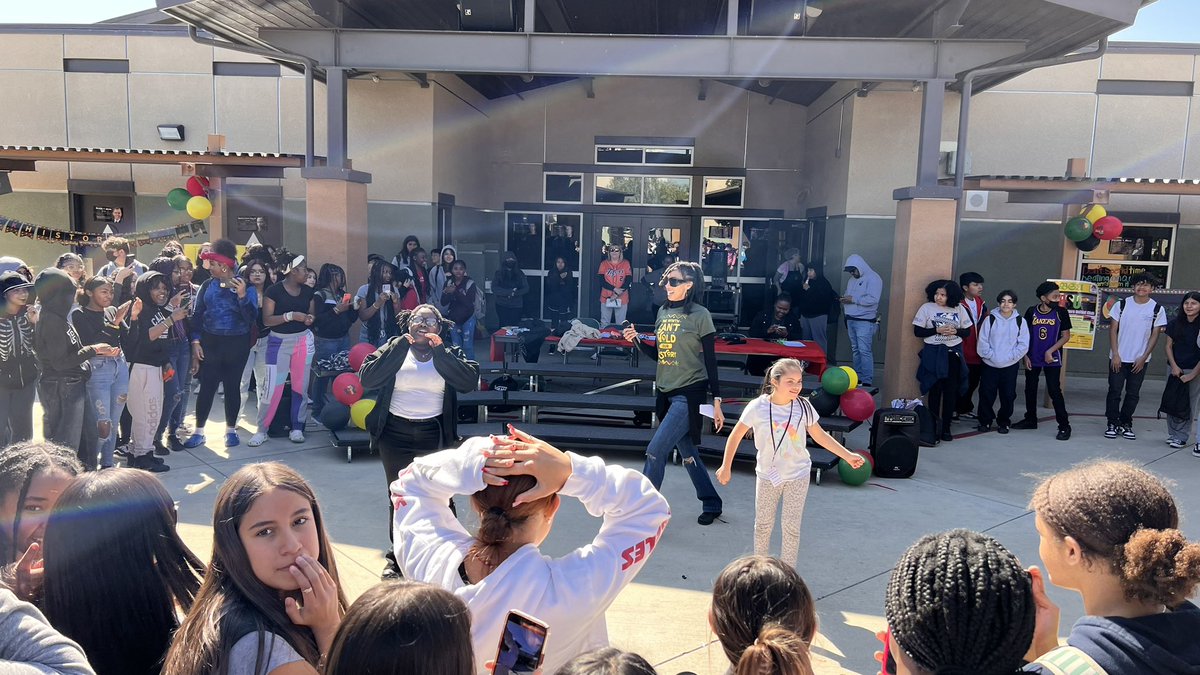 rms_tigers's tweet photo. Our very own RMS BSU Club brought the house down with their house party event today. What a way to close Black History Month. #rialtomiddleschool #integrityanddetermination https://t.co/6mNLiSWmeK