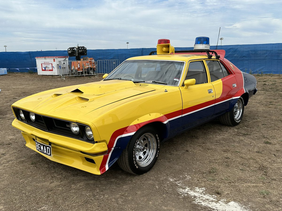 Dion Costigan tweet media