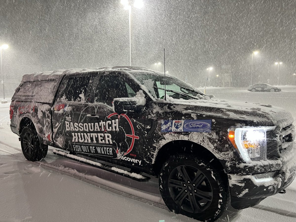The Bassquatch Hunter tweet media