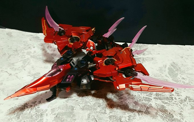 一応ジェットモードも撮影しときましょう。
かっこよくはあるよね。 