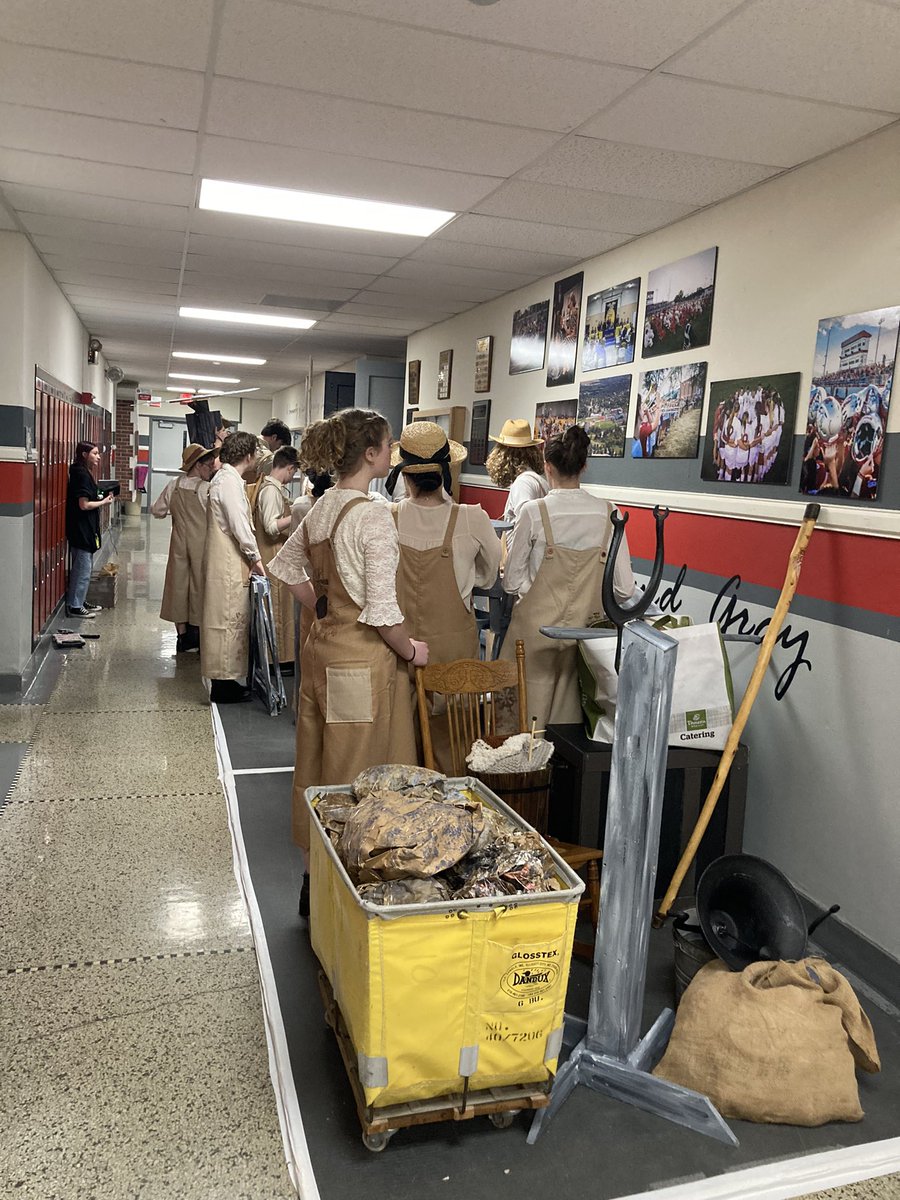RBHSTheatre (@theatrerbh) on Twitter photo <a href="/LPHSTheatre/">LP Theatre</a> <a href="/cpsfinearts/">CPS Fine Arts</a> <a href="/JacobSirna/">Jacob Sirna</a> Here is the size of our staging area before competition. Tight squeeze to say the least. <a href="/LPHSTheatre/">LP Theatre</a> <a href="/cpsfinearts/">CPS Fine Arts</a> <a href="/JacobSirna/">Jacob Sirna</a> Here is the size of our staging area before competition. Tight squeeze to say the least.