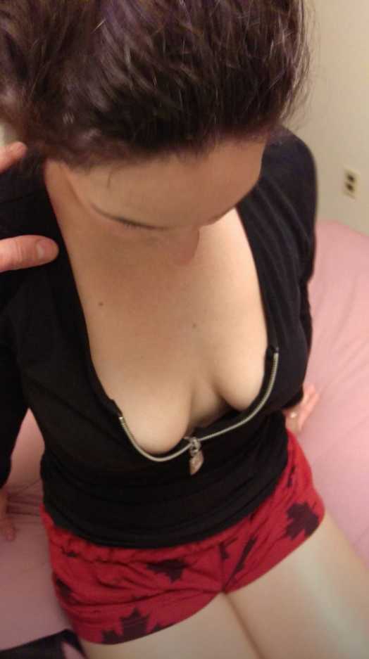 DownblouseBabes3 on X: Hanging tits down her black top