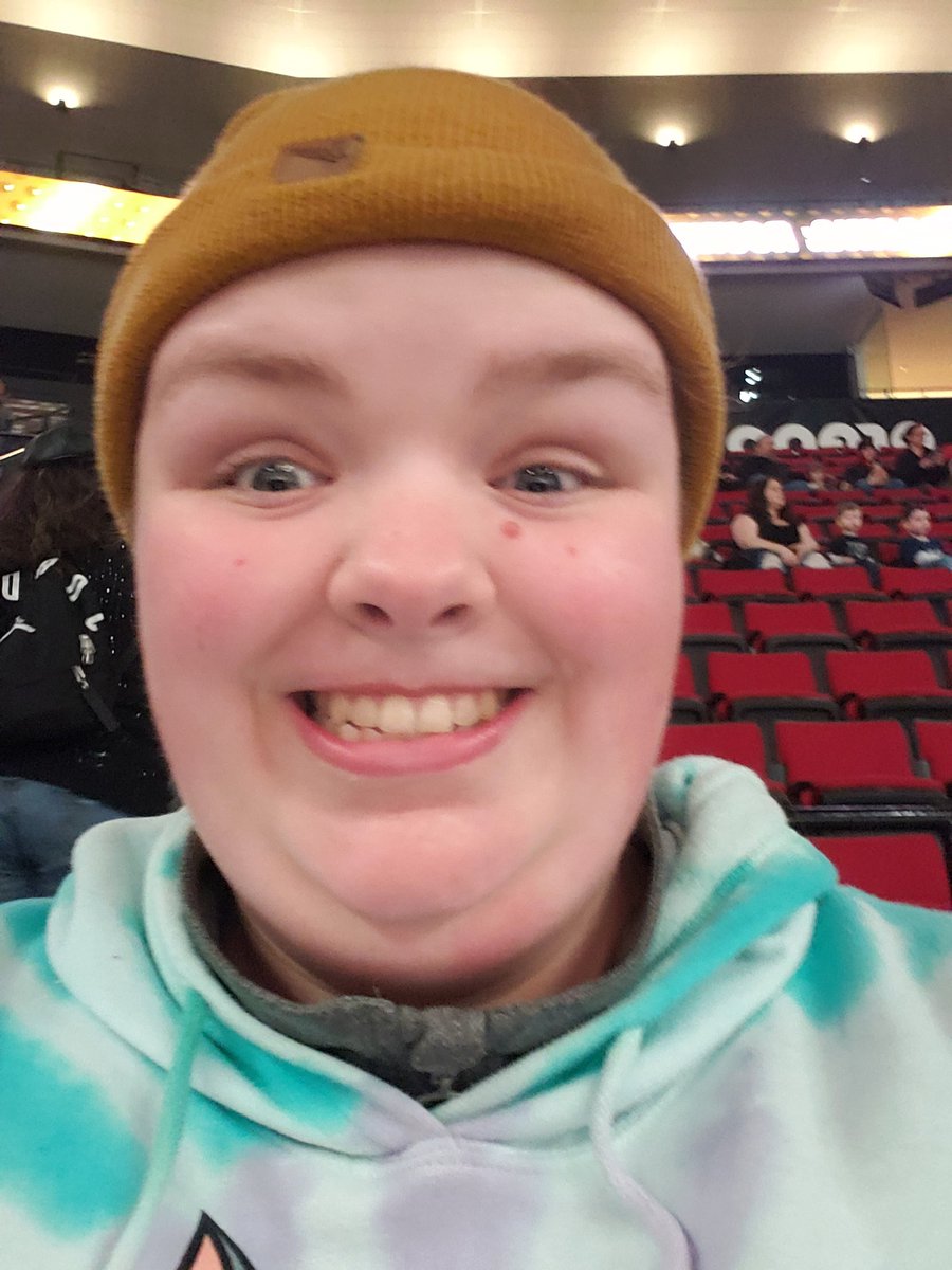 Julia359167322's tweet image. My first monsterJam  #MonsterJam2023 #ModaCenter