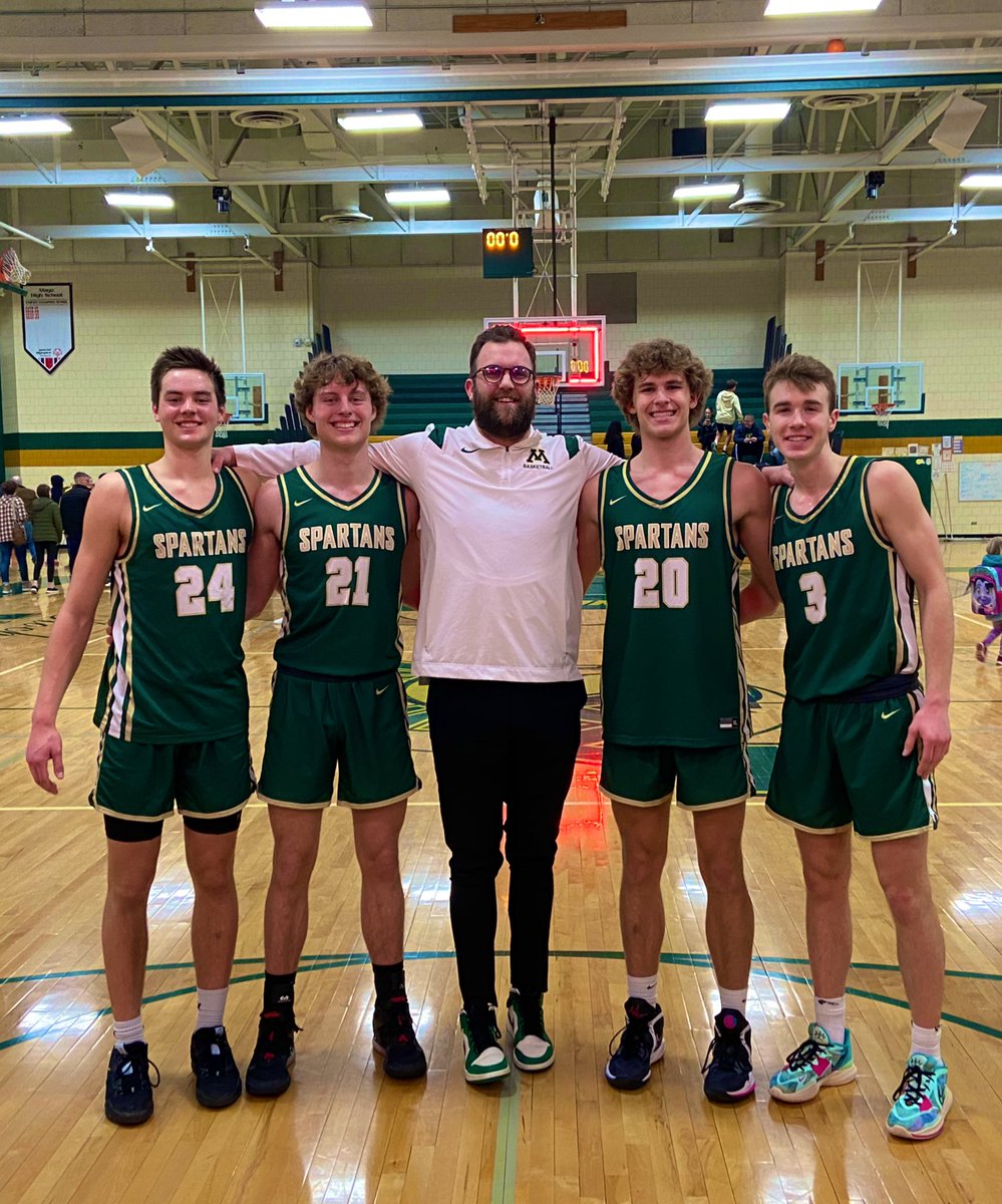 Coach_Franko's tweet image. Thanks seniors for being great role models and leaders for our program.