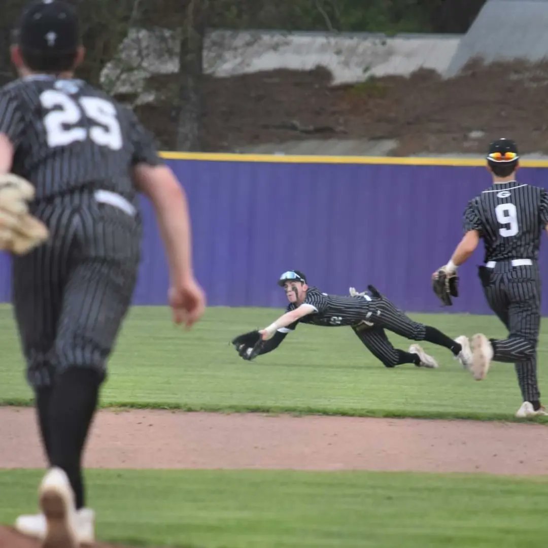 Warriors beat Marksville 20-3 on Wednesday night and Oberlin 13-1 on Thursday night to improve to 6-1 on the season. They will face Lake Arthur (5-1) Saturday morning at the Oberlin Tournament.