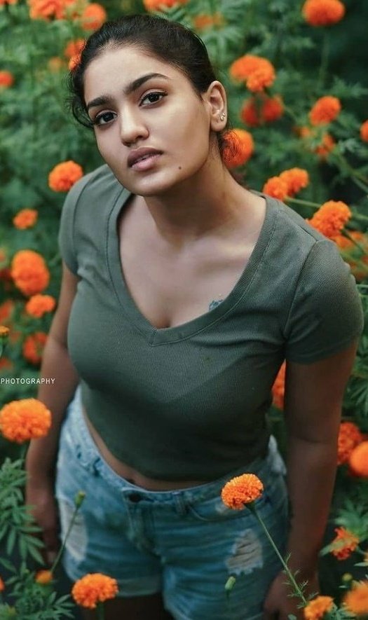 FqWkbR9agAEqBnF?format=jpg&name=900x900