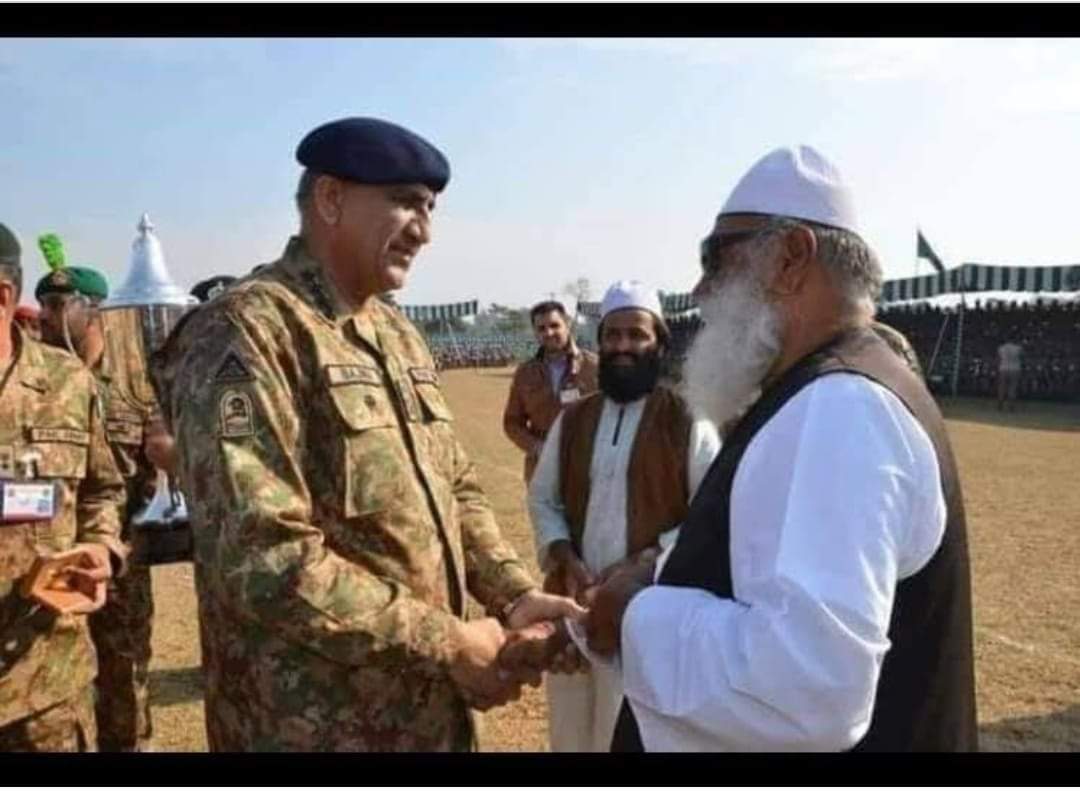 NabilaFBhatti's tweet photo. Why Mian Mithu gets Protocols despite he is directly involved in #forcedconversion of Minority minor girls. He was honoured by @MORAisbOfficial and Islamabad Bar Counsil in the seminars to deny forced conversions recently. #OutlawForcedConversions #StopForcedConversions https://t.co/q6V7MNfUbH