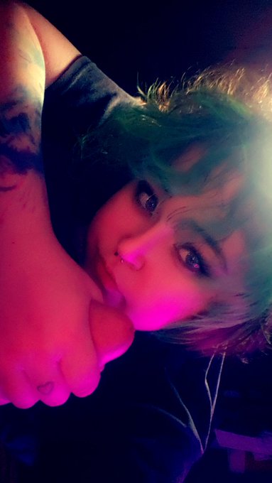 Working on editing a new BJ video 😉 available on my #onlyfans  for those are #buyingccontent https://t<a href="/tag/onlyfans"class="tags"><span>#onlyfans</span></a><a href="/tag/buyingccontent"class="tags"><span>#buyingccontent</span></a>