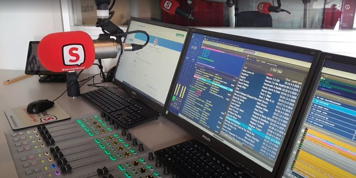 Per april hebben we bij Sleutelstad plek voor een part time eindredacteur op freelance basis. Interesse? Check lnkd.in/efQuqWU2 of stuur  een berichtje!