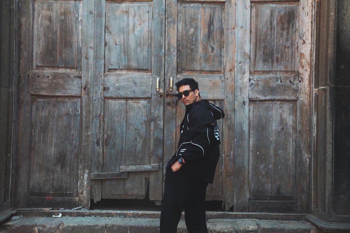 Anurag Sinha tweet media